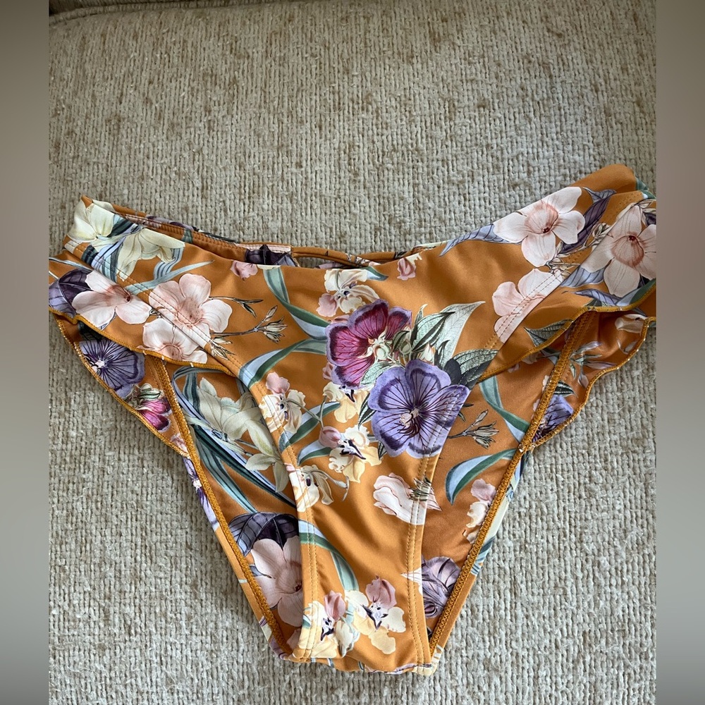 P2F ruffled bikini bottoms
